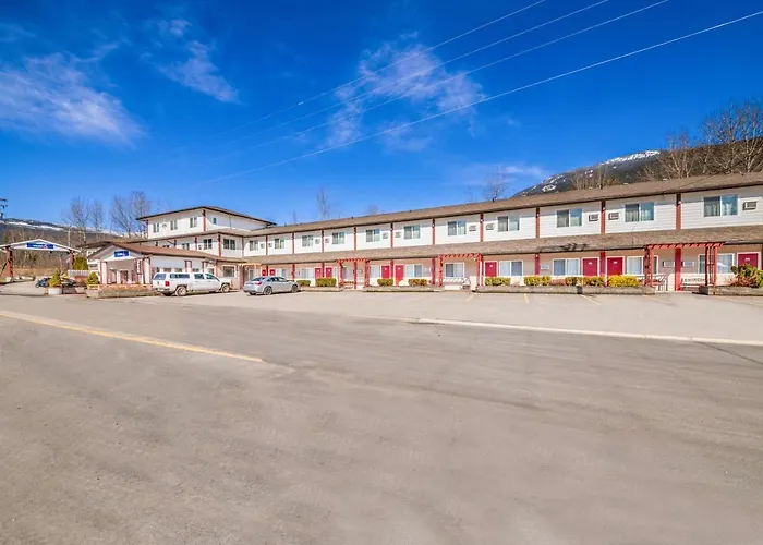 The Revelstoke Gateway Inn