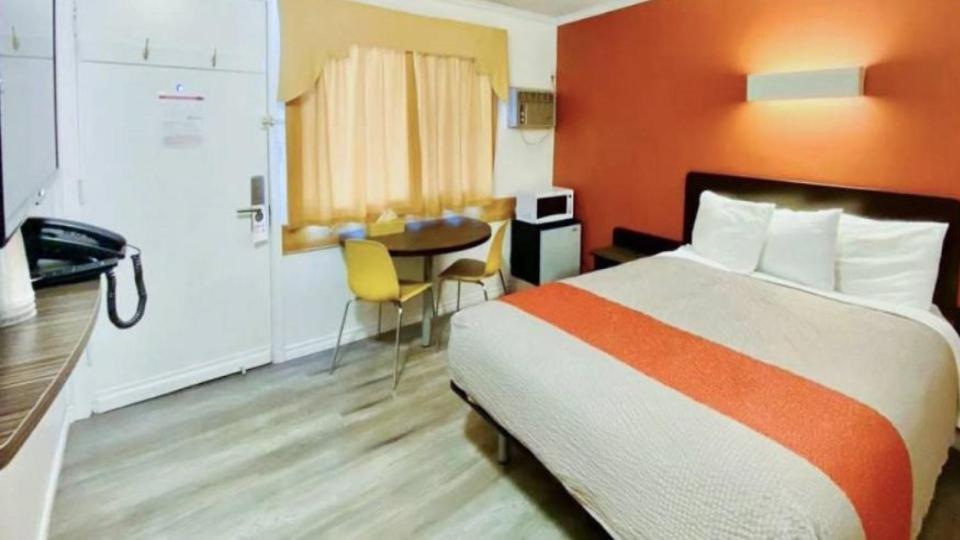 The Gateway Hotel Revelstoke