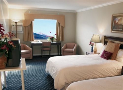 The Gateway Revelstoke